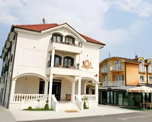 Hotel Villa Viktorija Hotels in Trn