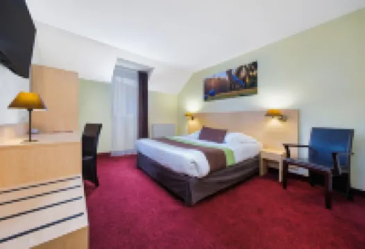 The Originals City Hôtel Acadine le Neubourg Hotels in 