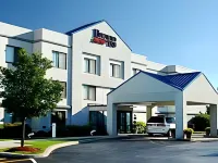 Fairfield Inn and Suites Rochester East