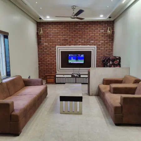 Hotel Mid Town Inn by Yanu Hotel & Resort - Walking Distance from Nakki Lake