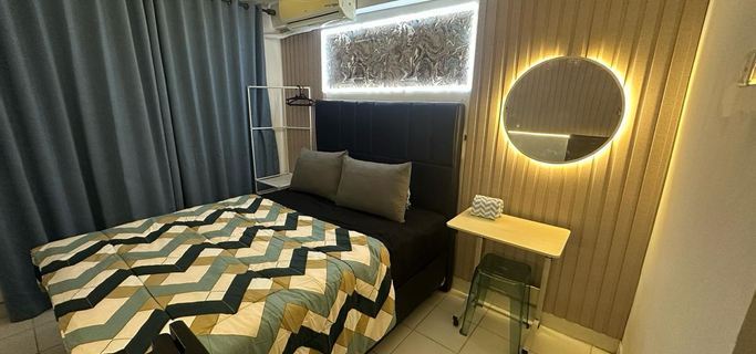 The Jarrdin Apartement by D'Carpenter Room Hotels in Coblong