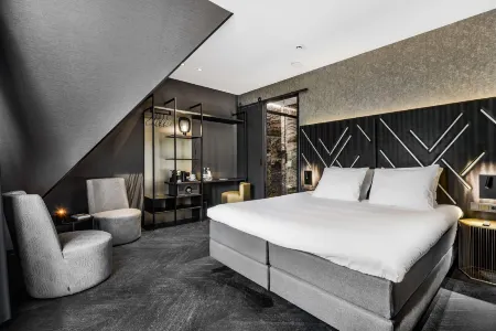 Le Petit Marin Boutique Hotel
