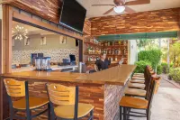 Holiday Inn & Suites BOCA RATON - NORTH by IHG - bar