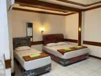 RedDoorz @ Hotel Ermashita Jayapura