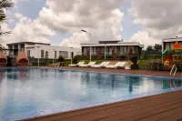The Pine Mansion - Pools