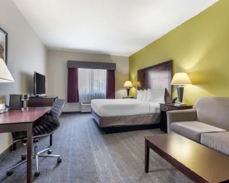 Best Western Plus Mansfield Inn  Suites Hotels in Mansfield