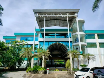 Apita Hotel Cirebon Hotel dekat Galery Channa Cirebon