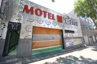 Daegu Duryu Pearl Hotels in der Nähe von E-World