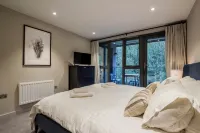 Ironworks Apartments Hotels near Manjushri Kadampa Meditation Centre