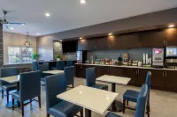 Microtel Inn & Suites by Wyndham Tracy - Breakfast