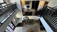 High Livin Villa Setrasari Hôtels à : Sukasari