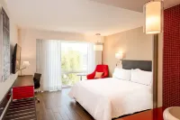Fiesta Inn Celaya Galerias - Pool