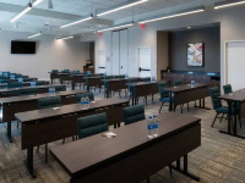 Four Points by Sheraton Kansas City Olathe Hotels in Olathe