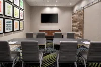 Holiday Inn Express & Suites Bullhead City