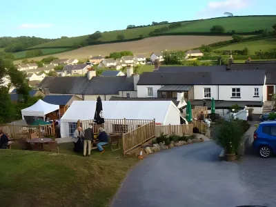 The Globe Inn Hotels in Strete