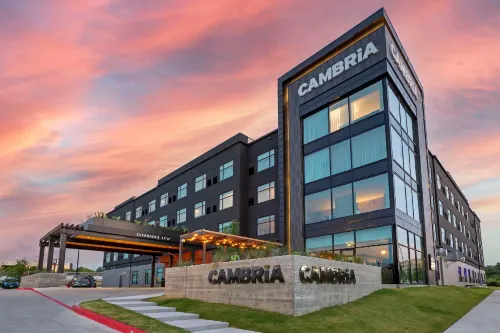 Cambria Hotel Austin Airport Hotels in Montopolis