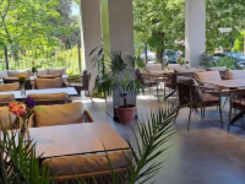 Perla Hotel Hotels in Pogradec