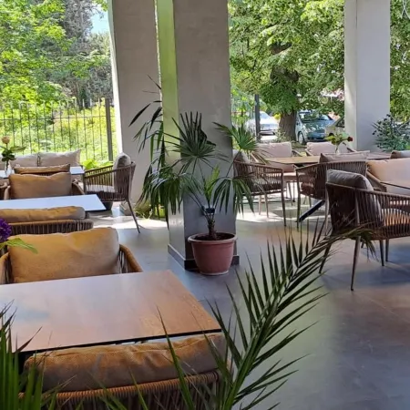 Perla Hotel Отели в г. Поградец