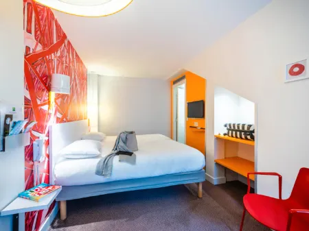 Ibis Styles Paris la Défense Courbevoie Отели рядом с достопримечательностью «Парк Бекон»