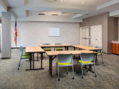 สปริงฮิลล์สวีทส์ บายแมริออท โปโตแมกมิลส์ วูดบริดจ์ โรงแรมในวูดบริดจ์