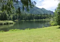 Mt. Baker Lodging - Cabin #67 - Private 2-Story Cabin with a Private Hot Tub!