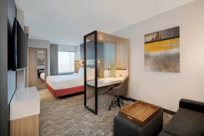 SpringHill Suites Indianapolis Keystone Hotel dekat VITRA APARTMENTS