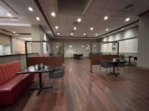 Skyline Hotel Detroit Airport, SureStay Collection by BW Hotels in Romulus