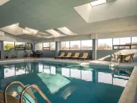 AmericInn by Wyndham Woodstock IL Hotel a Crystal Lake