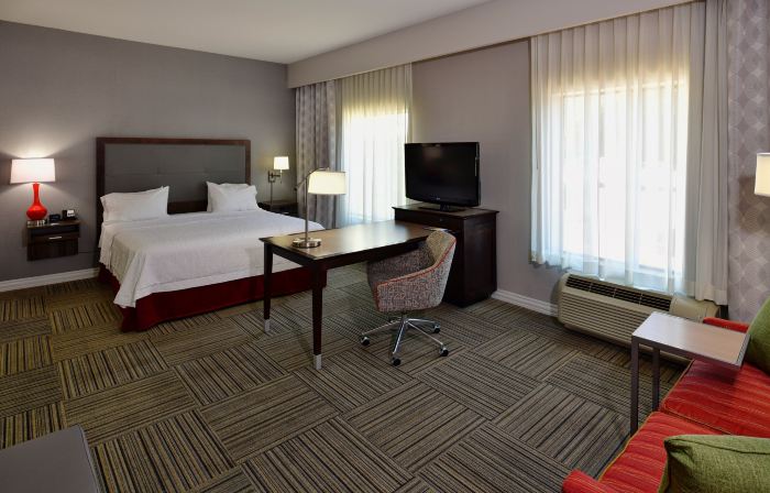 Hampton Inn & Suites Fredericksburg