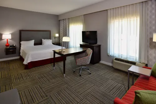 Hampton Inn & Suites Fredericksburg