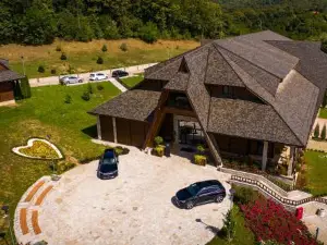 Etno Naselje Vrdnička Kula