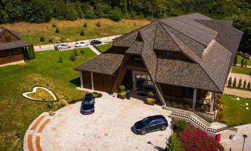 Etno Naselje Vrdnička Kula