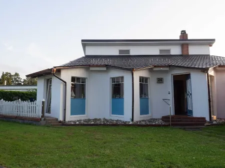 The individual house to dream about near the Baltic Sea Отели в г. Тиммендорфер-Штранд