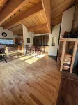 House in the Mountains w/ hot tub, sauna, pool table and more !! Hotels in Skamania County