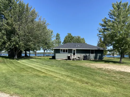 Indigo Beach House on West Battle Lake