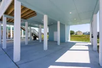 Beautiful, Newly Built Cottage Minutes to Beach