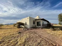 Peaceful SW-style ranch home in wine country Callaghan Vineyards附近的飯店