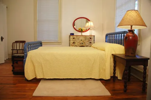 Historic House on Cherry Street Downtown Hotels in Macon