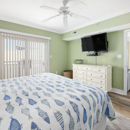 Perfectly located OCMD family vacation rental 2BR, 2BA, Pool/ Hot tub.