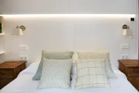 Appartement 2 Chambres Pour 4 Personnes Hotels in Llanca