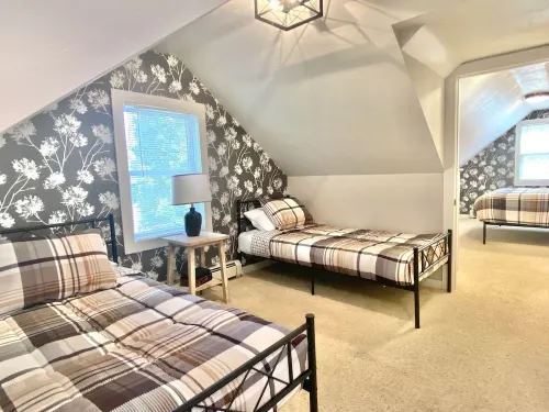 Remodeled country bungalow--conveniently located between Egg Harbor & Fish Creek