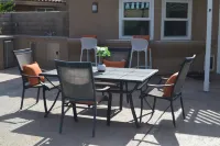 3bed 2bath House.  Private Pool and Spa. Close to Acrisure Center!
