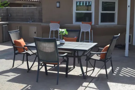 3bed 2bath House.  Private Pool and Spa. Close to Acrisure Center! Отели рядом с достопримечательностью «Индиан-Уэллс Теннис Гарден»