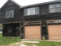 Charming 2 Bedroom Rental Pond Village Area Available  June 8-17 - WiFi