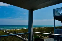 🧜‍♀️Oceanfront 2BR 2Bath condo, private beach access, perfect location!🧜‍♀️