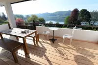 SEENZEIT - NEW, WITH DREAMLIKE SEA VIEW Hotel a Ohningen