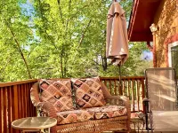 Heaven on Earth Retreat's Sun Studio in Prescott's Gorgeous Granite Dells