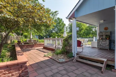 Sleeps 12! Main Level Primary Suite - Beautiful Backyard Oasis!