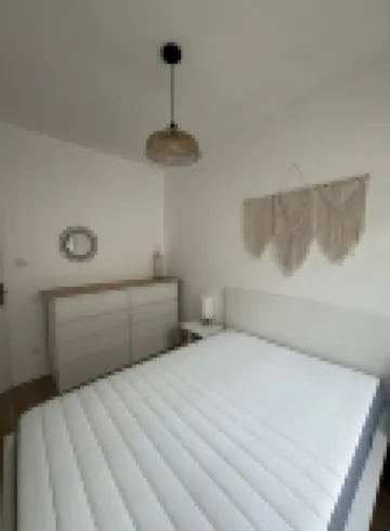 Appartement 4 Personnes AU Port ET A 2 Minutes DE LA Plage Hotels in Saint-Mandrier-sur-Mer
