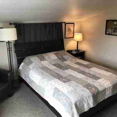 The 1905 Government. cable Office: Historic Charm, views, location Downtown Rooms